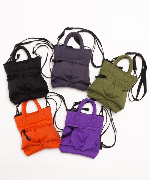 SML（エスエムエル）の「MINI HELMETBAG / ミニ ヘルメットバッグ（ショルダーバッグ・メンズ・ブラック/カーキ/ネイビー/パープル/オレンジ・FREE）」の2枚目の写真