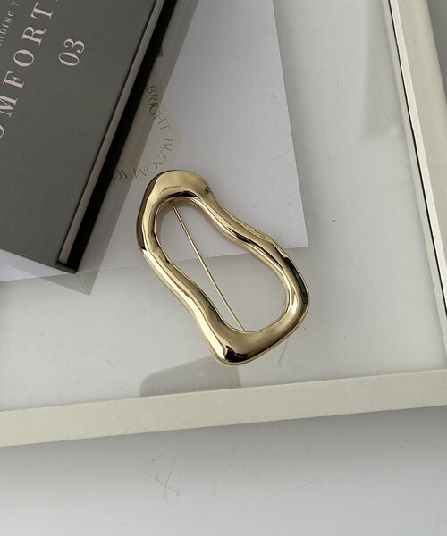 GOLDY（ゴールディ）の「〈GOLDY/ゴールディ〉ニュアンスラウンドブローチ（ブローチ/コサージュ・レディース・ゴールド/シルバー・FREE）」の10枚目の写真