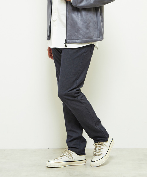 MEN'S MELROSE（メンズメルローズ）の「ソフトサーモシャンブレースリムテーパード5ポケットパンツ（その他パンツ・メンズ・ネイビー/ベージュ/ブラック・2/3/5/4）」の3枚目の写真