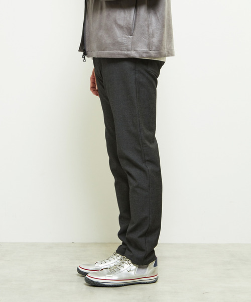 MEN'S MELROSE（メンズメルローズ）の「ソフトサーモシャンブレースリムテーパード5ポケットパンツ（その他パンツ・メンズ・ネイビー/ベージュ/ブラック・2/3/5/4）」の5枚目の写真