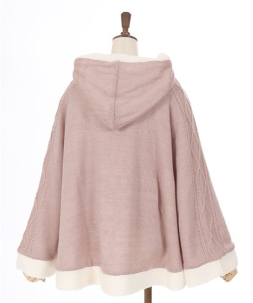 axes femme（アクシーズファム）の「ビジュー裏ボアニットポンチョ