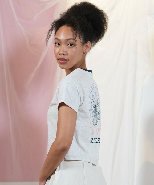 ROXY（ロキシー）の「【クロップド丈】ROXY/ロキシー 花柄/バックプリントTシャツ RST251648M（Tシャツ/カットソー・レディース・ヘザーグレー/オフホワイト/ブラック・L/M）」の14枚目の写真
