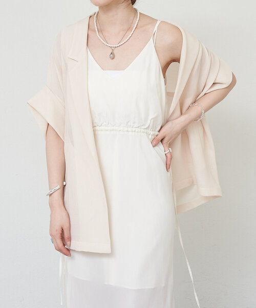 SHENERY（シーナリー）の「《サイズ展開あり》《オケージョンにも》バックVキャミドレス（ワンピース・レディース・オフホワイト/ブラック・38/36）」の10枚目の写真