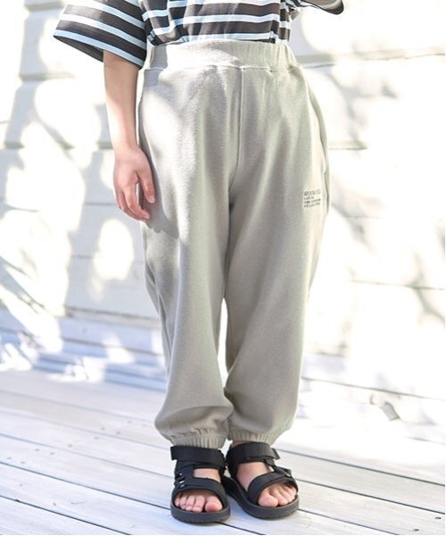 b・ROOM（ビールーム）の「【ともパン】イージーパンツ（その他パンツ・キッズ・ブルー/グレイッシュベージュ/チャコール/ネイビー/シルバーグレー/モスグリーン/ライトカーキ/ライトベージュ/ブラック・100cm/120cm/110cm/130cm/140cm）」の7枚目の写真