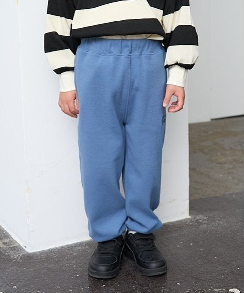 b・ROOM（ビールーム）の「【ともパン】イージーパンツ（その他パンツ・キッズ・ブルー/グレイッシュベージュ/チャコール/ネイビー/シルバーグレー/モスグリーン/ライトカーキ/ライトベージュ/ブラック・100cm/120cm/110cm/130cm/140cm）」の9枚目の写真