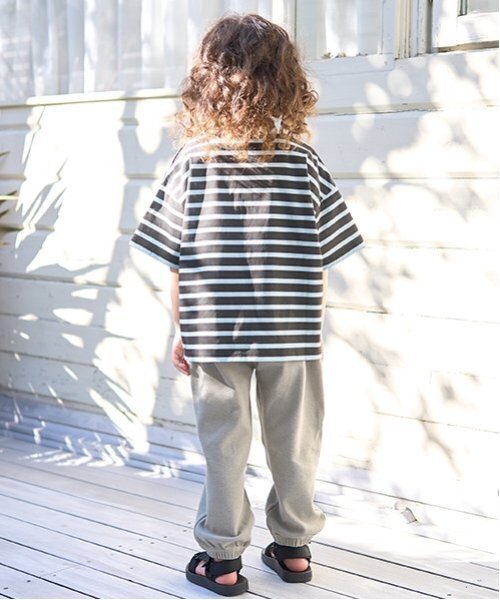 b・ROOM（ビールーム）の「【ともパン】イージーパンツ（その他パンツ・キッズ・ブルー/グレイッシュベージュ/チャコール/ネイビー/シルバーグレー/モスグリーン/ライトカーキ/ライトベージュ/ブラック・100cm/120cm/110cm/130cm/140cm）」の14枚目の写真