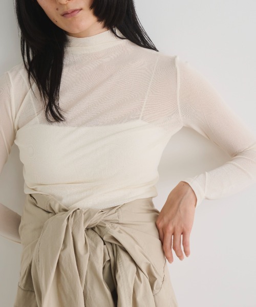 Libra Cue（リブラ キュー）の「シアーハイネックカットソー（Tシャツ/カットソー・レディース・ブラック/アイボリー・FREE）」の4枚目の写真