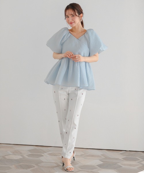 Fit more(フィットモア)の「ローズ刺繍テーパードパンツ(その他パンツ・レディース・ホワイト/ブラック/ネイビー/ピンク・S/M/PS)」の18枚目の写真