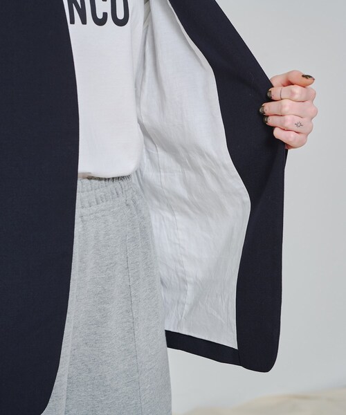 DRESSTERIOR(ドレステリア)の「【スタイリスト福田麻琴さんコラボ】ノーカラージャケット(ノーカラージャケット・レディース・ネイビー/ベージュ・36/38)」の22枚目の写真