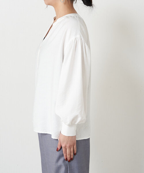 Jena espace merveilleux（ジェナ　エスパスメルヴェイユ）の「【SNSで話題／すっきりブラウス】リネンライクスキッパーブラウス（シャツ/ブラウス・レディース・イエロー/ブラック/オフホワイト・FREE）」の14枚目の写真