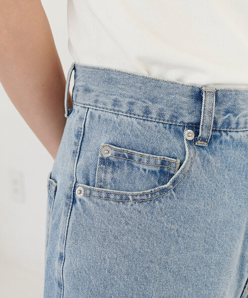 DISCOAT（ディスコート）の「ロープベルトライトデニムワイドパンツ（デニムパンツ・レディース・サックスブルー・SMALL/MEDIUM/LARGE）」の12枚目の写真