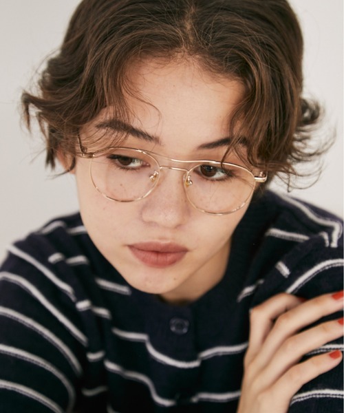 MERLOT（メルロー）の「【UVカット】【ノーズパッド付き】ダブルブリッジメガネ（メガネ・レディース・ゴールド/シルバー・FREE）」の8枚目の写真