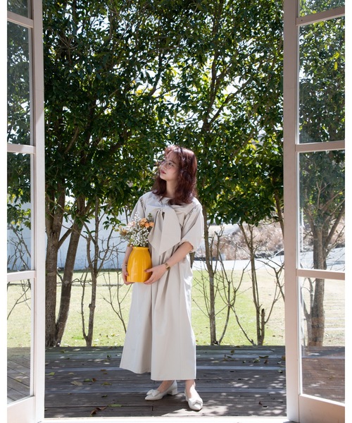 JUMELLE(ジュメロ)の「Ribbon shirt onepiece(ワンピース・レディース・ブルー/ベージュ・SMALL/MEDIUM)」の16枚目の写真