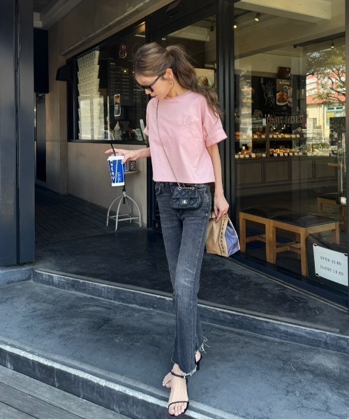 Mila Owen（ミラオーウェン）の「【USAGI ONLINE・ZOZO限定】ショート丈アップリケTシャツ【ウォッシャブル】（Tシャツ/カットソー・レディース・ライトピンク/ホワイト/チャコールグレー/その他/ライトブルー・FREE）」の8枚目の写真