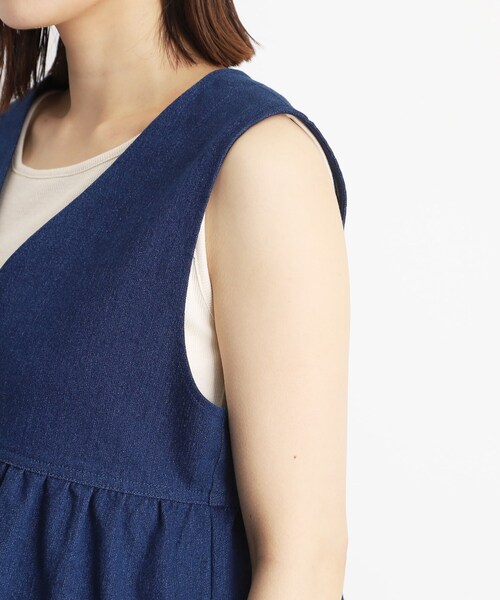 THE SHOP TK （ザ ショップ ティーケー ）の「デニムペプラムベスト【洗える/親子リンク】（ベスト・レディース・ブルー/ネイビー・13/12）」の16枚目の写真