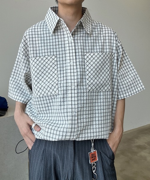 UNDERSTATEMENTs(アンダーステイトメント)の「【ユニセックス】シアサッカーチェックシャツ(シャツ/ブラウス・メンズ・ブラック/ホワイト/ネイビー・LARGE/MEDIUM)」の5枚目の写真