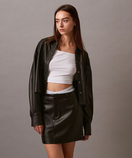 セール】フェイクレザー クロップドシャツ（シャツ/ブラウス）｜Calvin
