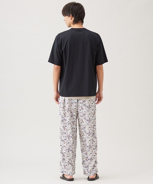 UNFILO(アンフィーロ)の「【男女兼用】快適さらさら冷感TEE(Tシャツ/カットソー・メンズ・ネイビー系/ホワイト系/ブラック系・MEDIUM/LARGE/SMALL/X-LARGE)」の21枚目の写真