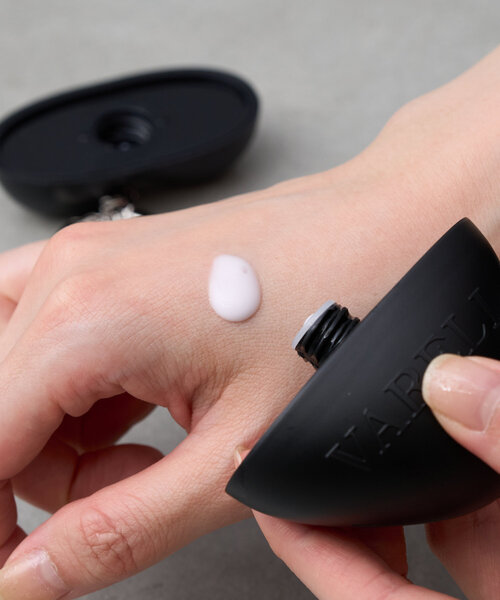 BIRTHDAY BAR（バースデイバー）の「【VARELI】WATER PERFUME HANDCREAM（ハンドケア/ハンドクリーム・レディース・ブラック/ホワイト/レッド・0）」の9枚目の写真