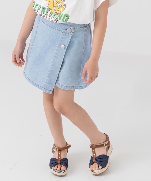 chil2（チルツー）の「デニムスカートパンツ（デニムスカート・キッズ・グレー/ブルー/ブラック/サックスブルー・120cm/130cm/140cm）」の4枚目の写真