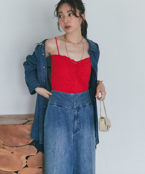 La boutique BonBon（ラブティックボンボン）の「【主役級キャミ】カップ付きシャーリングキャミ（キャミソール・レディース・ブラック/レッド/オフホワイト/サックスブルー・FREE/PS）」の20枚目の写真