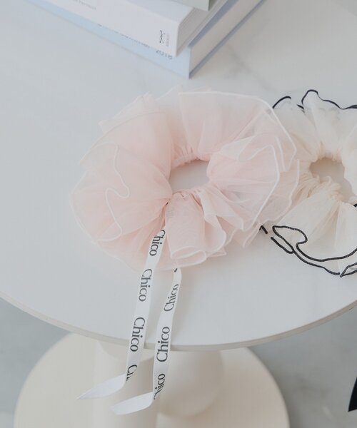 Chico（チコ）の「リボンチュールシュシュ（シュシュ・レディース・ホワイト/ピンク/ブラック/ホワイト系その他2・FREE）」の4枚目の写真