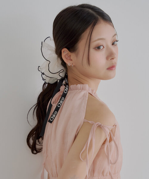 Chico（チコ）の「リボンチュールシュシュ（シュシュ・レディース・ホワイト/ピンク/ブラック/ホワイト系その他2・FREE）」の6枚目の写真