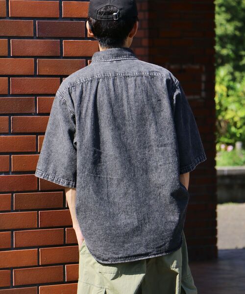 CRAFT STANDARD BOUTIQUE（クラフトスタンダードブティック）の「半袖デニムワークシャツ（シャツ/ブラウス・メンズ・ブラック/インディゴブルー・M/L/XL）」の12枚目の写真