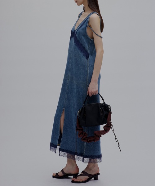 Ameri（アメリ）の「MEDI 2WAY DENIM LIKE LACE DOCKING DRESS（ワンピース・レディース・ブルー/ブラック/ベージュ・SMALL/MEDIUM）」の19枚目の写真