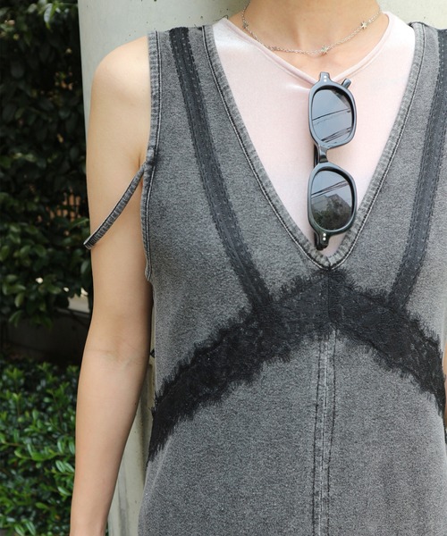 Ameri（アメリ）の「MEDI 2WAY DENIM LIKE LACE DOCKING DRESS（ワンピース・レディース・ブルー/ブラック/ベージュ・SMALL/MEDIUM）」の22枚目の写真