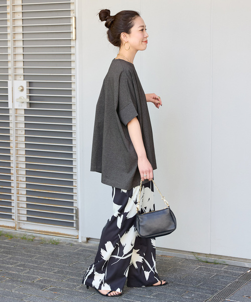 B.C STOCK(ベーセーストック)の「ウォッシャブル / 汗染み防止ワイドTEE(Tシャツ/カットソー・レディース・チャコールグレー/ライトグレー/ホワイト/ブラック・FREE)」の15枚目の写真