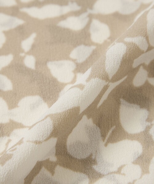 MACKINTOSH LONDON（マッキントッシュ ロンドン）の「【WEB・一部店舗限定】シルエットフラワーブラウス（シャツ/ブラウス・レディース・ブラック/ベージュ・38）」の9枚目の写真