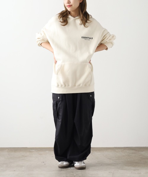 FOG ESSENTIALS(エフオージーエッセンシャルズ)の「FOG ESSENTIALS/エッセンシャルズ PHOTO HOODIE スウェット トレーナー メンズ 秋物 秋服 2026年秋冬(パーカー・メンズ・クリーム/ホワイト/ブラック・XL/L/M)」の12枚目の写真