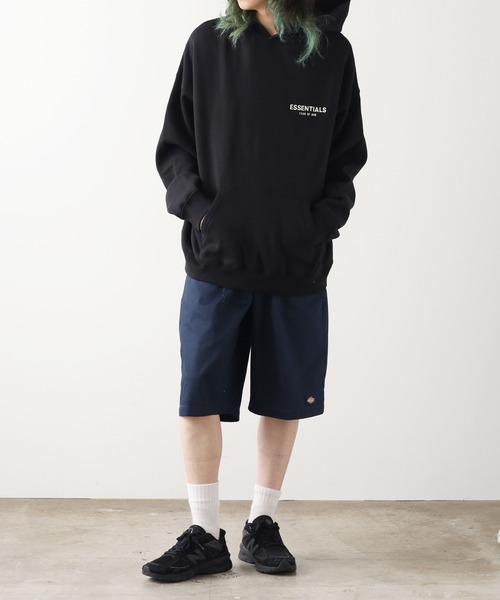 FOG ESSENTIALS(エフオージーエッセンシャルズ)の「FOG ESSENTIALS/エッセンシャルズ PHOTO HOODIE スウェット トレーナー メンズ 秋物 秋服 2026年秋冬(パーカー・メンズ・クリーム/ホワイト/ブラック・XL/L/M)」の7枚目の写真