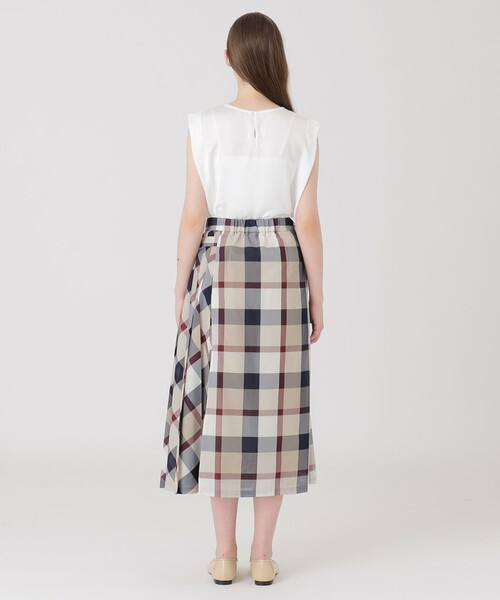 BLUE LABEL CRESTBRIDGE（ブルーレーベルクレストブリッジ）の