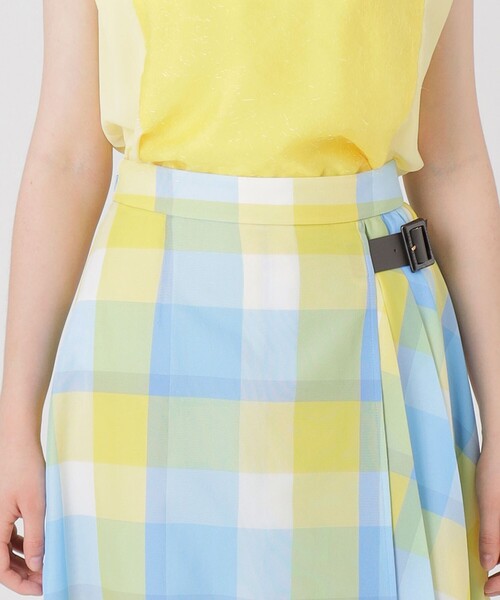 BLUE LABEL CRESTBRIDGE（ブルーレーベルクレストブリッジ）の「クレストブリッジチェックカラミクロスロングスカート（スカート・レディース・ベージュ系その他/ワイン/イエロー系その他2・34/38/36/40）」の19枚目の写真