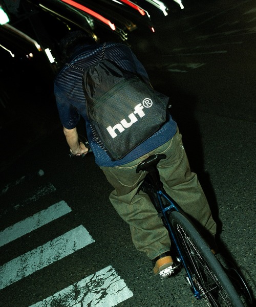 HUF(ハフ)の「HUF eightynine KNAPSACK(バックパック/リュック・メンズ・ブラック/オリーブ/オレンジ/グレイッシュベージュ・O/S)」の22枚目の写真