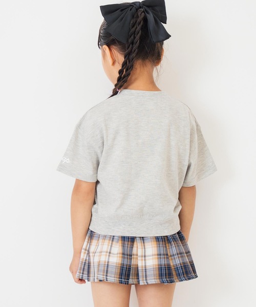 ANAP kids(アナップキッズ)の「カレッジ フラワー スプレー クロップド Tシャツ 【ジュニアお揃い】(Tシャツ/カットソー・キッズ・ライトイエロー/ライトグレー/ブラック・110cm/120cm/130cm)」の10枚目の写真