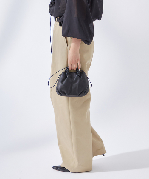 journal standard L'essage（ジャーナルスタンダードレサージュ）の「《追加2》CP タックチノパンツ（チノパンツ・レディース・ブラック/ベージュ・40/38/36/34）」の17枚目の写真