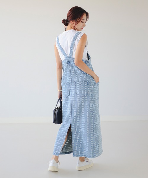 B:MING by BEAMS（ビーミングバイビームス）の「ジャカード デニム カーゴ ワンピース（S～M）（ジャンパースカート・レディース・ライトブルー/ブラック・SMALL/MEDIUM）」の5枚目の写真