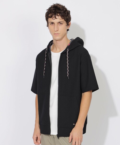 CB CRESTBRIDGE（シービークレストブリッジ）の「ヘッジホッグハーフスリーブフーディー（パーカー・レディース・オフホワイト/ブラック・1/3/2）」の2枚目の写真