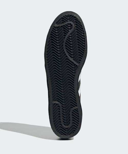 adidas Originals(アディダスオリジナルス)の「adidas Originals/アディダスオリジナルス/Superstar 82/スーパースター 82/JI2026(スニーカー・レディース・ブラック・24/25/24.5/23.5)」の3枚目の写真
