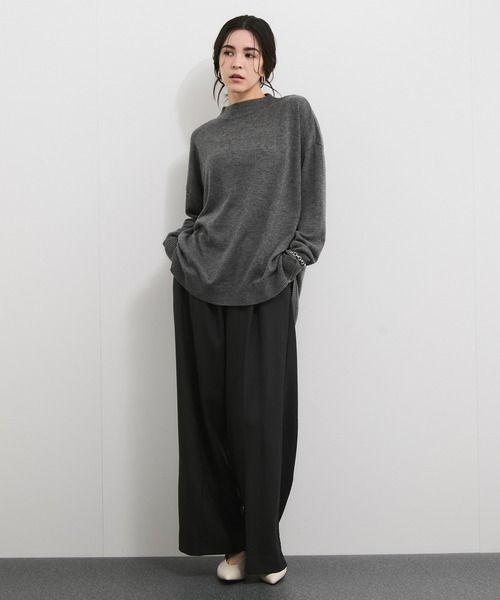 le cercle ADAM ET ROPE'(ルセルクルアダムエロペ)の「ウール混バックリンキングボトルネックニットプルオーバー(ニット/セーター・レディース・ホワイト系その他/グリーン/ブラック系その他/グレー・FREE)」の7枚目の写真
