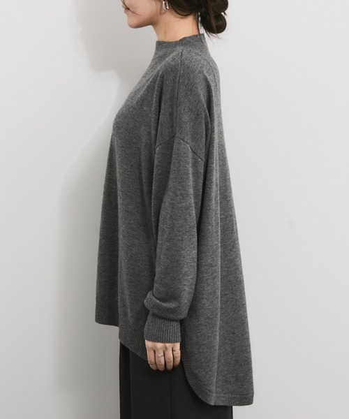 le cercle ADAM ET ROPE'(ルセルクルアダムエロペ)の「ウール混バックリンキングボトルネックニットプルオーバー(ニット/セーター・レディース・ホワイト系その他/グリーン/ブラック系その他/グレー・FREE)」の16枚目の写真
