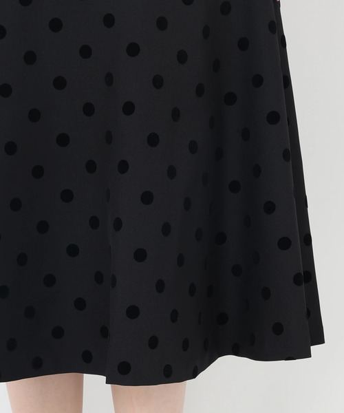 STRAWBERRY-FIELDS(ストロベリーフィールズ)の「フロッキードロップス_ソフトマーメイドスカート(スカート・レディース・グレー/ブラック・1/2)」の11枚目の写真