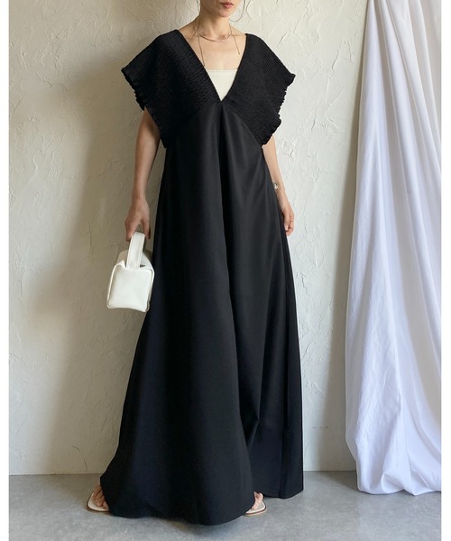 セール】深Vネックバックリボンフレンチスリーブシャーリング セール】深Vネックバックリボンフレンチスリーブシャーリング