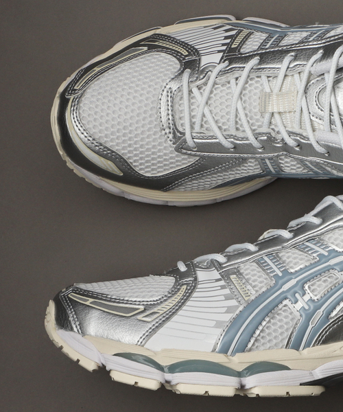 ASICS(アシックス)の「ASICS / アシックス GEL-KAYANO 12.1(スニーカー・レディース・シルバー/ホワイト/ブラック・23.5cm/24cm/24.5cm)」の18枚目の写真