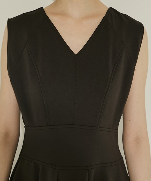 STUDIOUS（ステュディオス）の「【STUDIOUS/ステュディオス】BONDING BALLOON ONEPIECE/バウンディングバルーンワンピース/ノースリーブワンピース/ウォッシャブル（ワンピース・レディース・ブラック/ブラウン・1/2）」の21枚目の写真