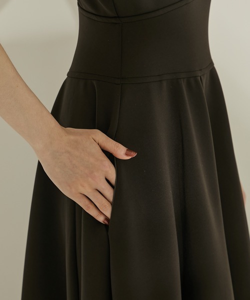 STUDIOUS（ステュディオス）の「【STUDIOUS/ステュディオス】BONDING BALLOON ONEPIECE/バウンディングバルーンワンピース/ノースリーブワンピース/ウォッシャブル（ワンピース・レディース・ブラック/ブラウン・1/2）」の19枚目の写真