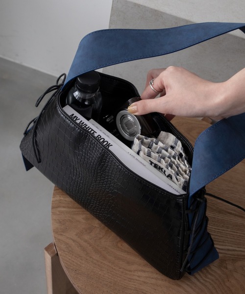 VACANCY（ヴァカンシー）の「サイドリボン配色ハンドバッグ（ハンドバッグ・レディース・ブラック/チャコールグレー/イエロー・FREE）」の21枚目の写真